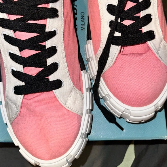 Shoes - Picture 3 of 6